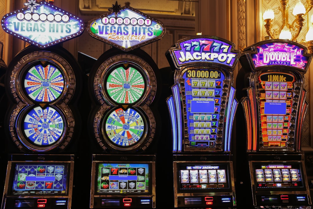 découvrez notre sélection de machines à sous en ligne avec des jeux passionnants, des jackpots impressionnants et des bonus exclusifs pour une expérience de casino inoubliable.